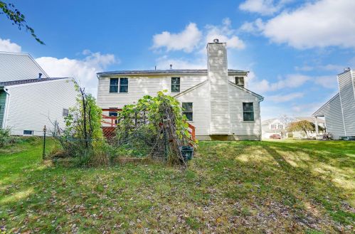 139 Crabapple Ln, Pataskala OH  43062-7074 exterior