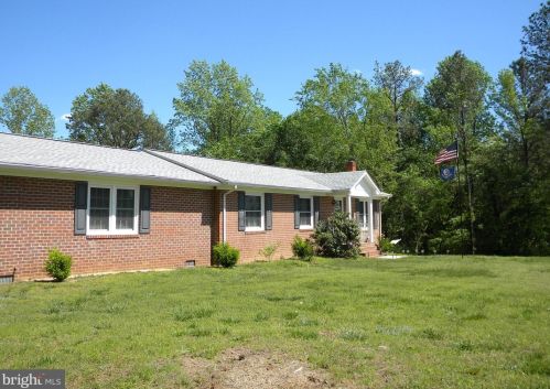 16461 Richmond Tpke, Bowling Green VA  22427-2207 exterior