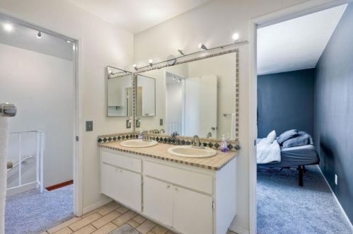 9230 Carlton Oaks Dr, Santee CA  92071-2308 exterior