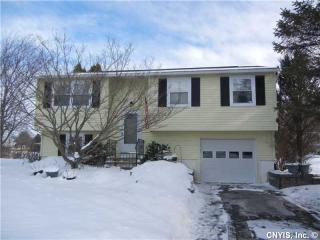 106 Crisfield Cir, Minoa, NY 13116-1304