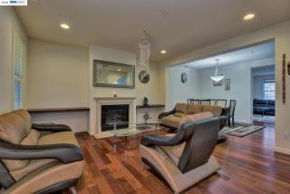 3759 Rimini Ln, Pleasanton, CA 94568-7336
