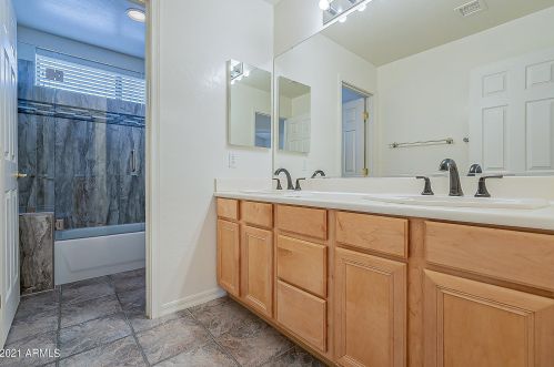 5330 Angela Dr, Scottsdale AZ 85254-6409 exterior