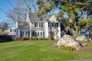 333 Wakeman Rd, Fairfield, CT 06824-5121