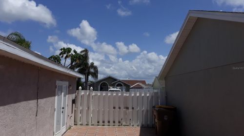 2340 Harbor Town Dr, Kissimmee FL  34744-5142 exterior