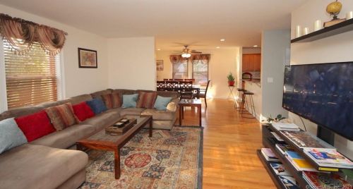 1093 Shippan Ave, Stamford CT  06902-7420 exterior