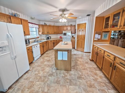 1423 Elkcam Blvd, Deltona, FL 32725-3707