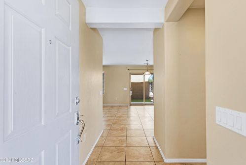 6014 Hawks Hollow Ct, Tucson, AZ 85747-6080