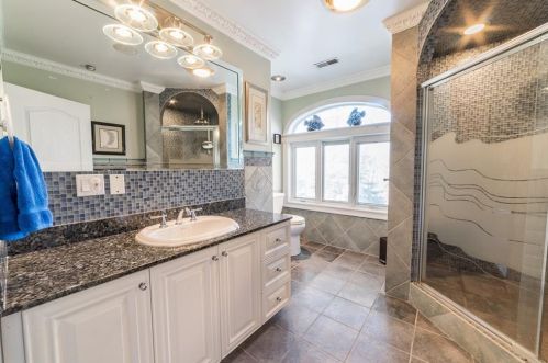 467 Robin Hollow Rd, West Greenwich RI  02817-2118 exterior