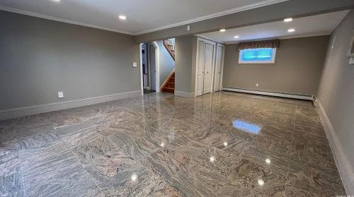 9 Snapper Ct, North Lindenhurst NY  11757-5733 exterior