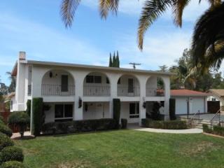 1071 Beaumont Cir, Vista, CA 92084-6317
