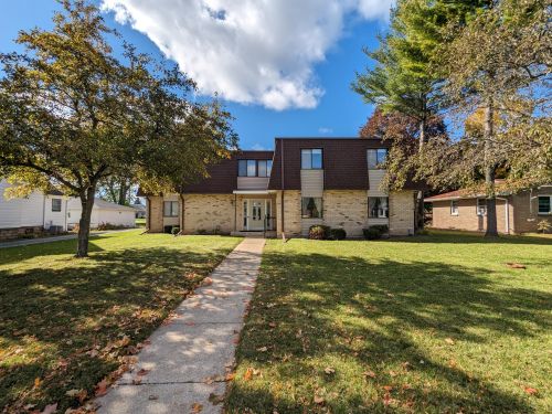 1969 Division St, East Troy, WI 53120-1242