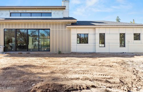 7230 Central Ave, Phoenix, AZ 85020-4819