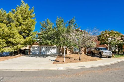 12878 Albright Ct, Victorville, CA 92392-8020