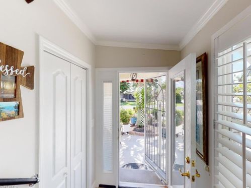 1041 Silver Lakes Blvd, Naples FL  34114-9334 exterior