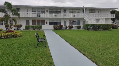 271 Sheffield L, West Palm Beach, FL 33417-1535
