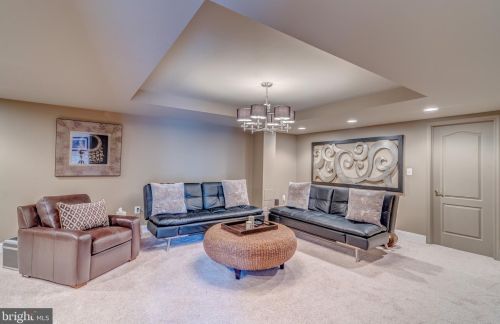 18292 St Georges Ct, Leesburg VA  20176-7421 exterior