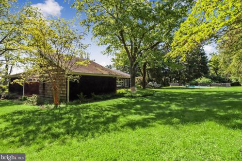 4440 Province Line Rd, Princeton NJ 08540-4368 exterior