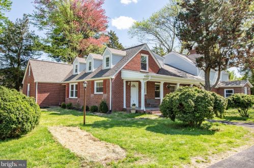 10600 Woodland Dr, Fredericksburg VA  22407-7759 exterior