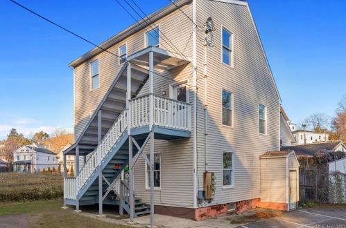 140 Chestnut St, Norwich CT  exterior