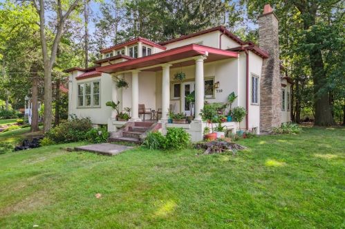 710 Riverside Dr, Oakmont, PA 15139-1931