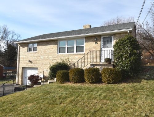 27 Pontiac Rd, Pittsburgh, PA 15241-1124