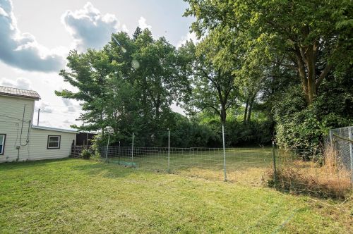 1350 Klobdenz Ave, Springfield OH  45504-2045 exterior