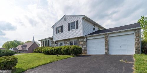 601 Warwick Rd, Fairless Hills, PA 19030-3106