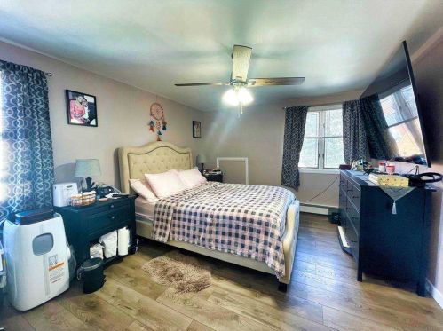 82 Whaley Ave, Bethpage NY  11714-5250 exterior