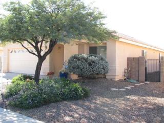 9446 Pale Blue Topaz Ln, Tucson, AZ 85747-5715