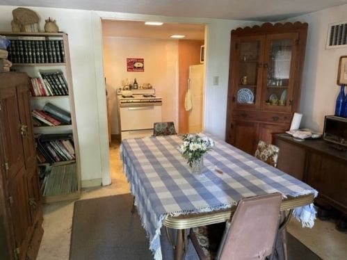 2414 Delaware Ave, Pittsburgh, PA 15218-1729