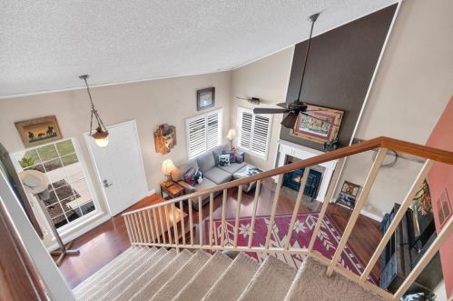 10121 Paseo Palmas Dr, Lakeside CA  92040-2342 exterior