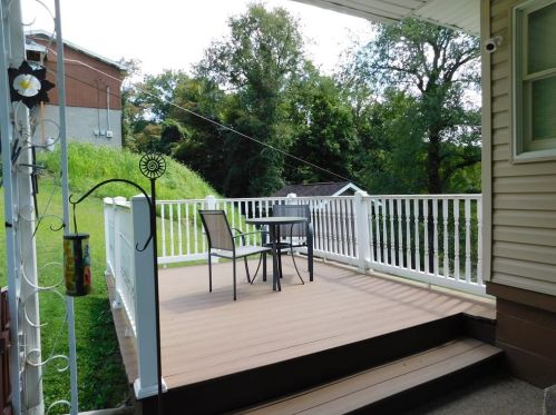 210 Swink Hill Rd, South Connellsville PA  15425-6352 exterior