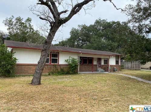 250 Franklin St, Goliad, TX 77963-4212