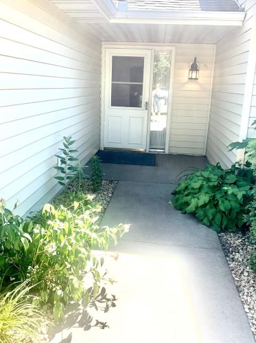 114 Linden Rd, Prescott, WI 54021-1035