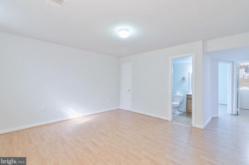 2943 Wetherburn Ct, Woodbridge VA  22191-4631 exterior