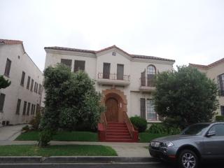 326 Curson Ave, Los Angeles CA  90036-2356 exterior
