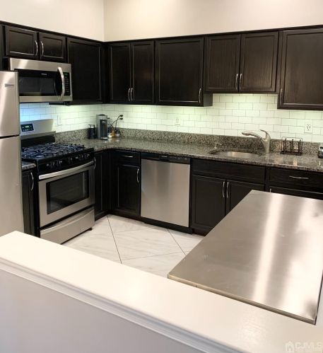 431 Lucy Ct, South Plainfield, NJ 07080-2356