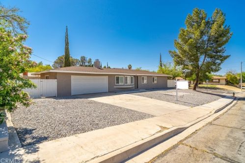 15838 Fresno St, Victorville, CA 92395-0611