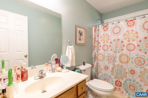 11 Shiloh Ct, Bybee VA  22963-3217 exterior
