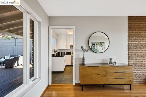 210 Amherst Ave, Berkeley CA 94708-1001 exterior