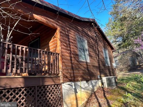 6319 Page Valley Rd, Richmond National Battlefiel VA  22835-7612 exterior