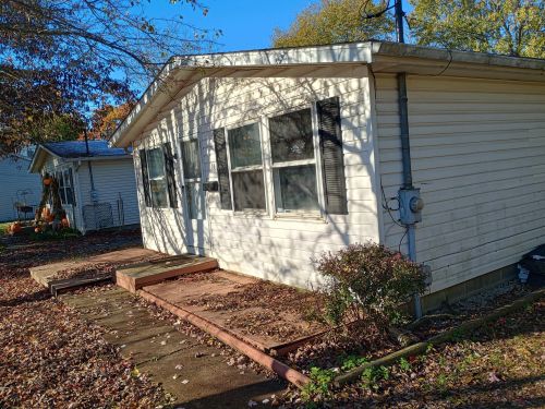 16 Graham Ave, London, OH 43140-1539