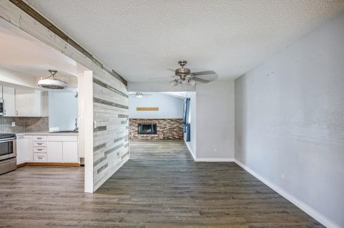 210 19th St, Palm Harbor, FL 34683-5003