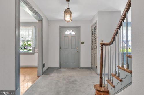 2533 Raven Rd, Wilmington, DE 19810-3560