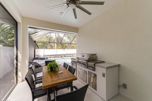603 104th Ave, Naples FL  34108-3228 exterior
