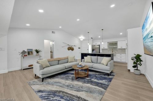 852 Rabbit Rd, Sanibel FL  33957-3018 exterior