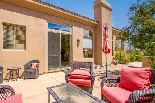 15641 Cactus Dr, Scottsdale AZ 85268-3166 exterior