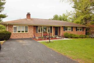 906 Cattle Scales Rd, Waynesboro VA  22980-6334 exterior