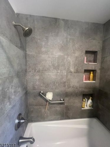 119 Rolling Ridge Rd, West Milford Lakes NJ  07480-2929 exterior