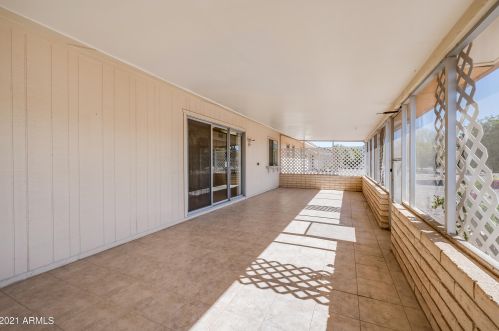 15617 Nicklaus Ln, Sun City AZ 85351-1764 exterior